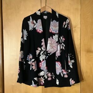 Chico’s black floral open front blazer, size 8/10 (Chico’s size 1)